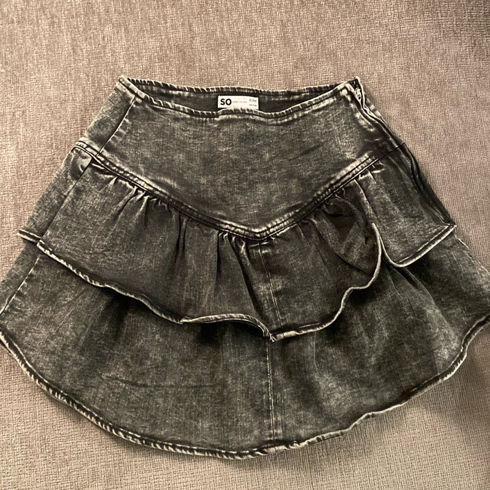 Tiered Ruffle Denim Skirt, new without tags, size 3